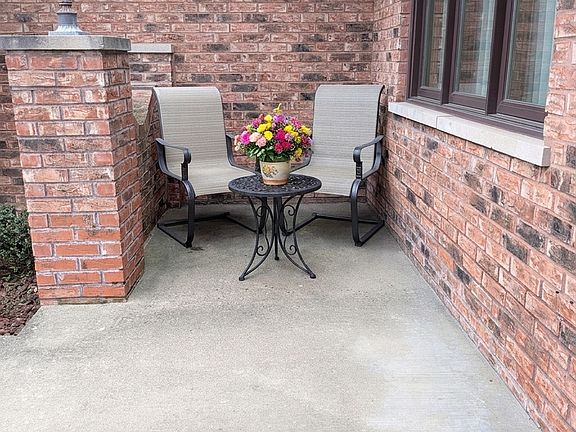 3rd image of 13332 Medina Dr