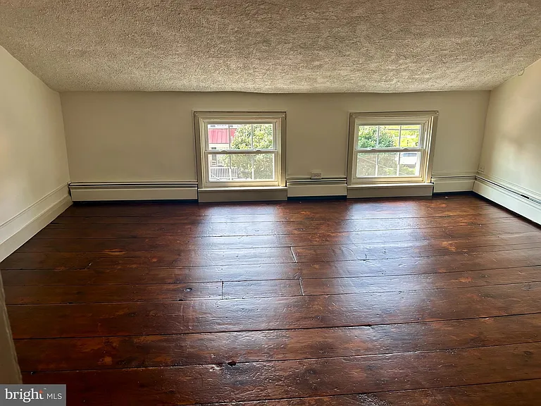 1327 W Strasburg Rd — Photo 29