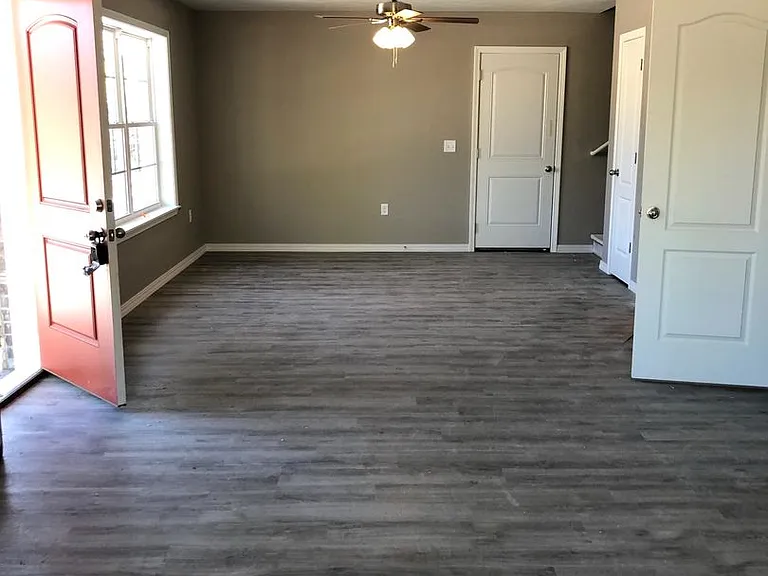 158 Sunrise Cv — Photo 2