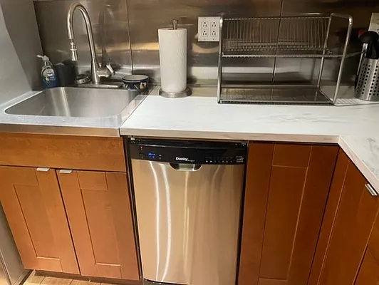 Rented by Susan Finkel, LREB | media 21