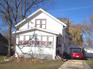 156 E Davis St, Beaver Dam, WI 53916