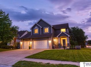 17229 Poppleton Ave, Omaha, NE 68130