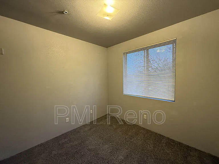 Big Horn Apartments — Photo 19