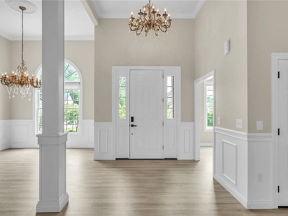 5th image of 1015 Winmar Dr