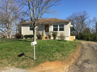 1036 Forsythe St, Knoxville, TN 37917