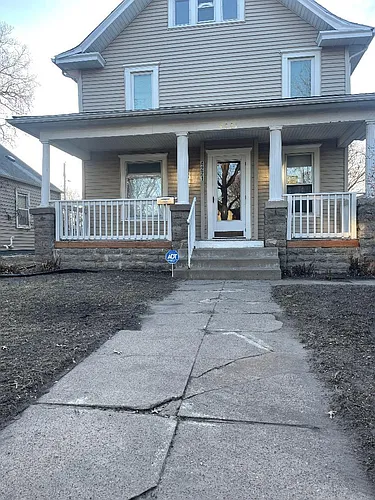 4221 Irving Ave N Photo 1
