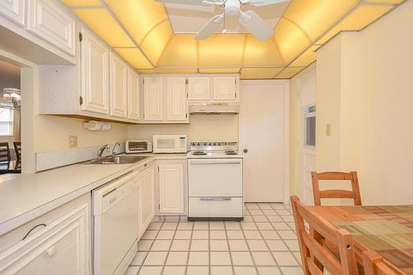 Home For Sale In Boca Teeca