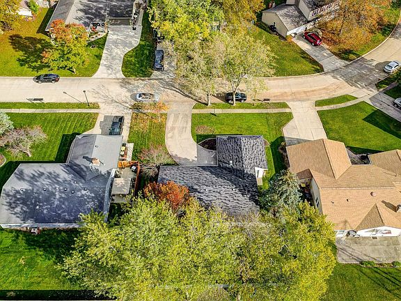 3rd image of 5622 Martys Hill Pl