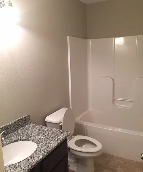 3102 Amberwood Ave #1 — Photo 6