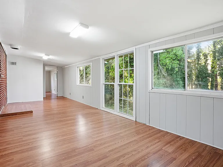 345 Brannan Rd — Photo 16