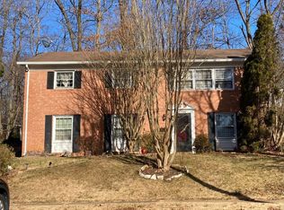 9428 Ardath Pl, Fairfax, VA 22032