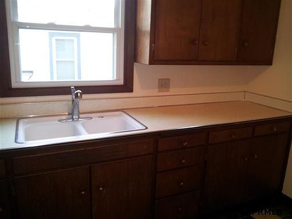 5th image of 4525 S 45th St