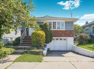 339 Lake Ave, Staten Island, NY 10303
