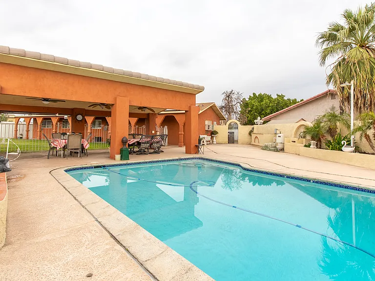 1714 Elena Dr — Photo 35