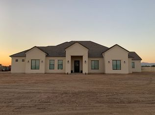 3776 E Triple Crown Dr, San Tan Valley, AZ 85140