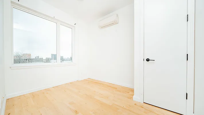 Rented by Nooklyn NYC LLC | media 4