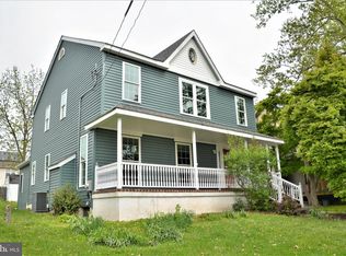 925 8th Ave, Prospect Park, PA 19076