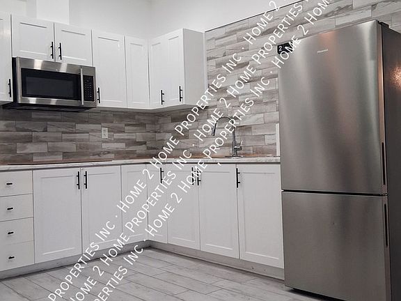 3rd image of 1057 Langlois Ave #1