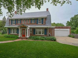 2425 E Solway St, Sioux City, IA 51104