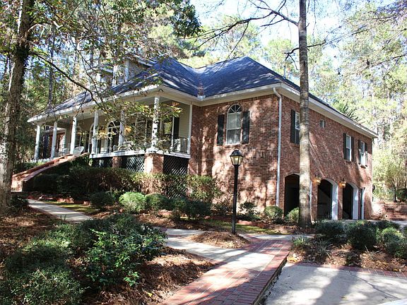 3rd image of 117 Longwood Dr