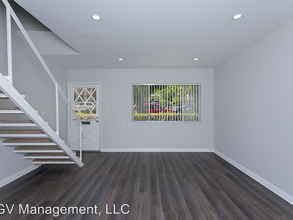 4th image of 112 Esperanza Ave APT A