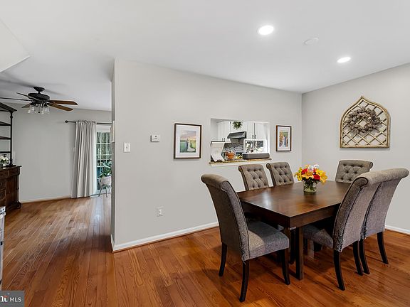 4th image of 3964 Forest Valley Rd