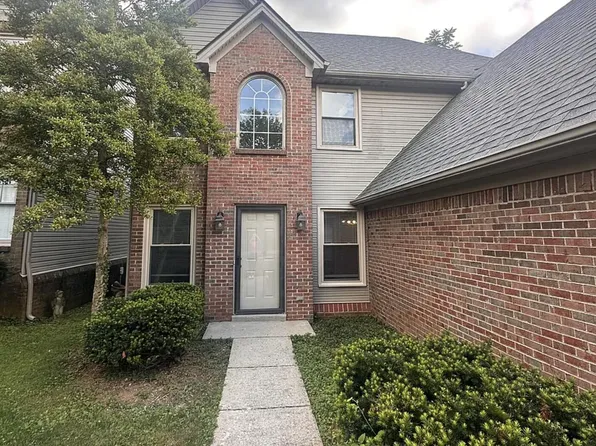 672 Millpond Rd, Lexington, KY 40514
