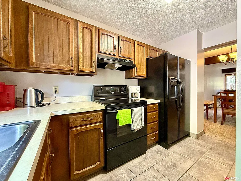 2219 Southwood Pl — Photo 4