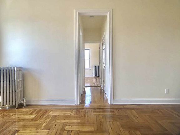 5th image of 3923 58th St APT A4