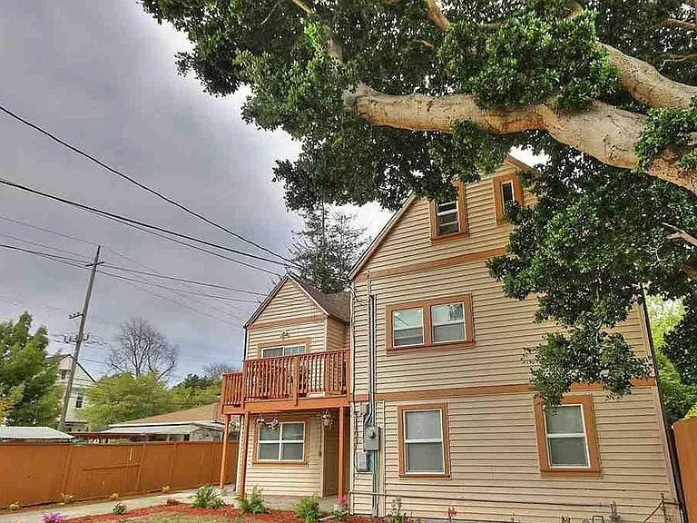 1809 Saint Charles St #A — Photo 9