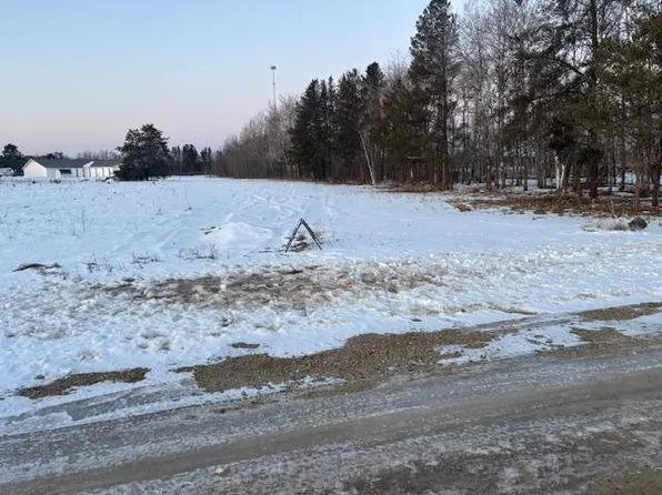 11th St SE, Menahga, MN 56464