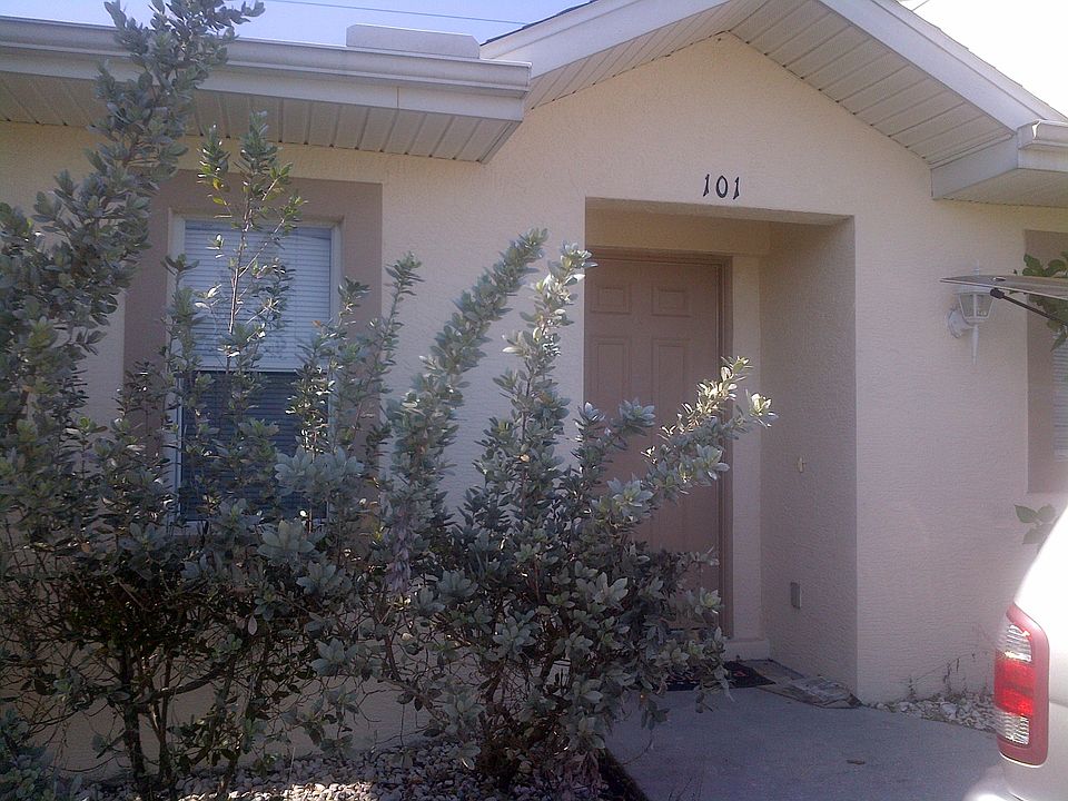 1st image of 1016 SW 47th Ter APT 101