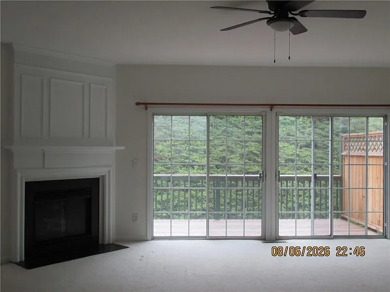 1112 Thornborough Dr — Photo 11