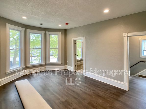 258 S Pearl St #2