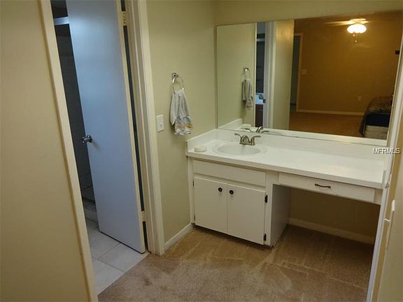 5th image of 628 Willowwood Ct