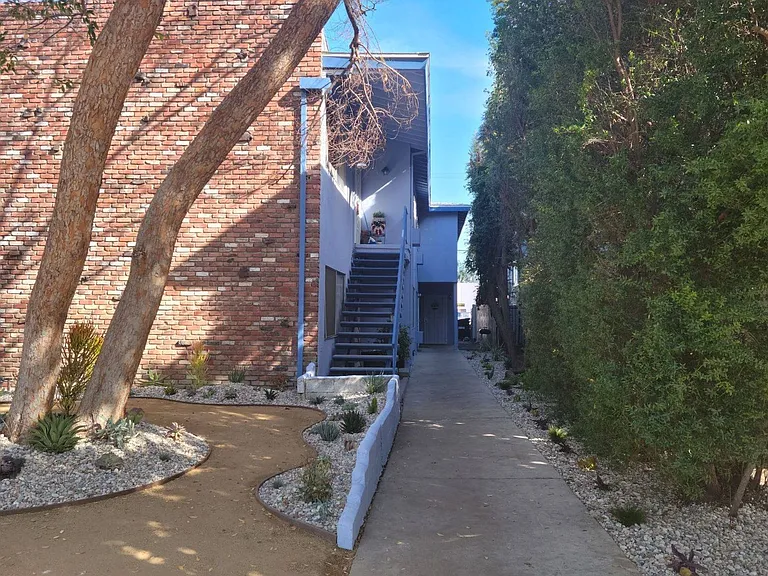 4540 Vista Del Monte Ave — Photo 11