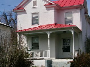 919 Anderson St #B, Charlottesville, VA 22903