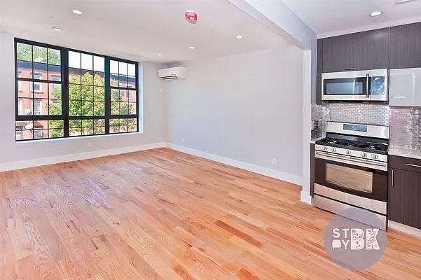 1st image of 670 Halsey St APT 4B