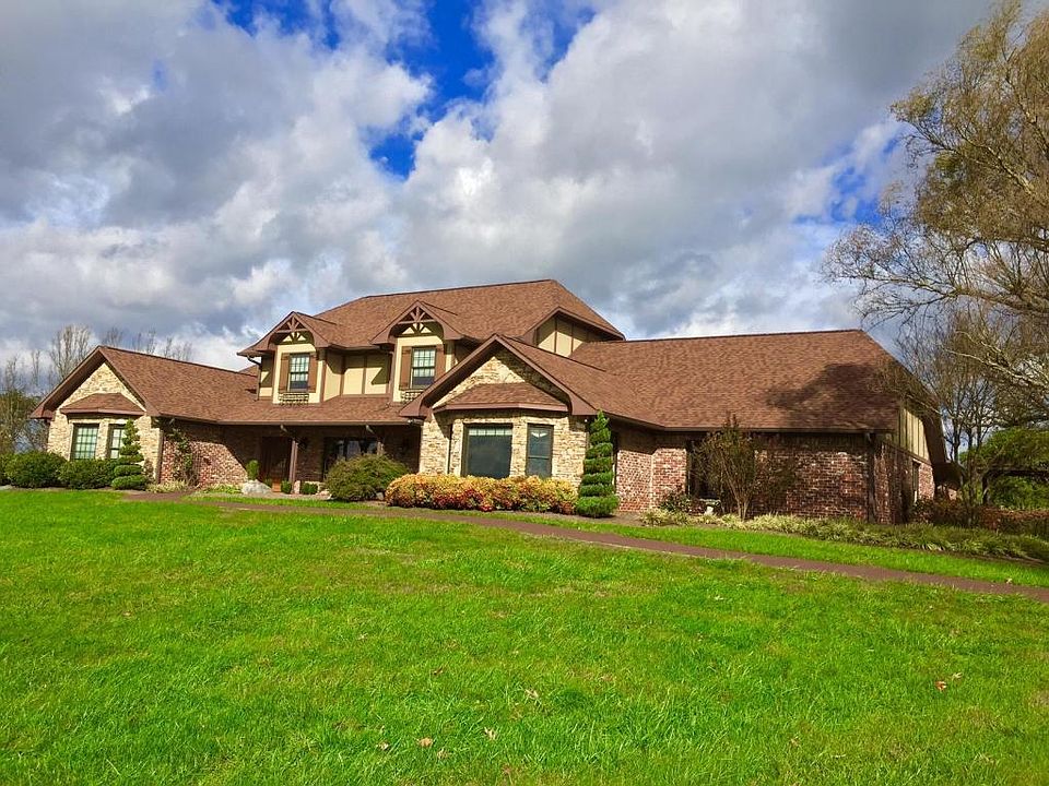 1st image of 2128 Scott Ln