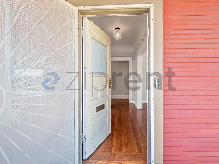 3144 Pleitner Ave — Photo 3