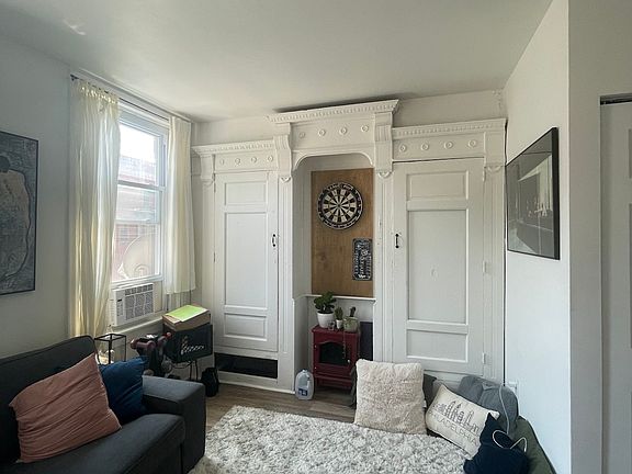 2nd image of 2831 W Oxford St Floor 2