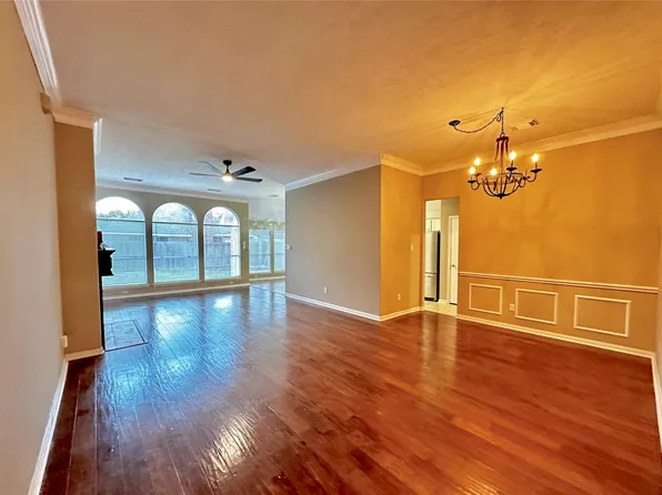 1211 Cambrian Park Ct, Sugar Land, TX 77479