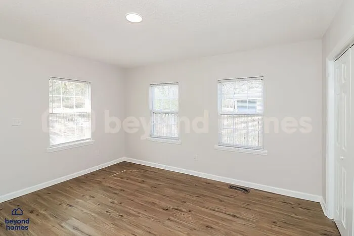120 Passons Rd — Photo 11