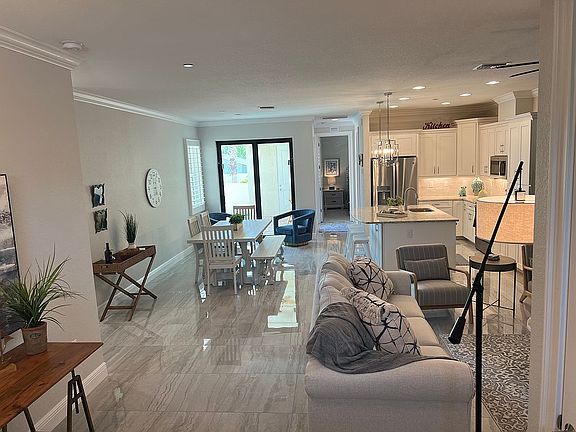 3rd image of 906 E Venice Ave #19