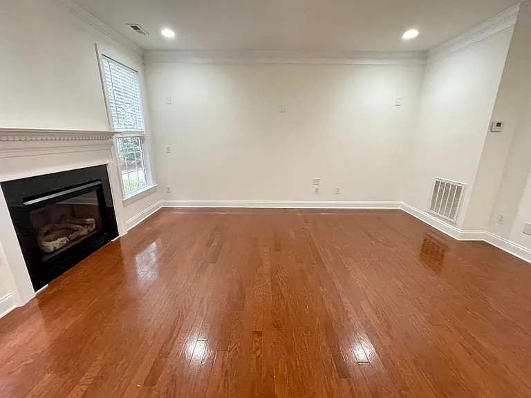 9519 Dellbrook Ct — Photo 10