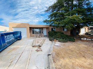 6205 Zimmerman Ave NE, Albuquerque, NM 87110