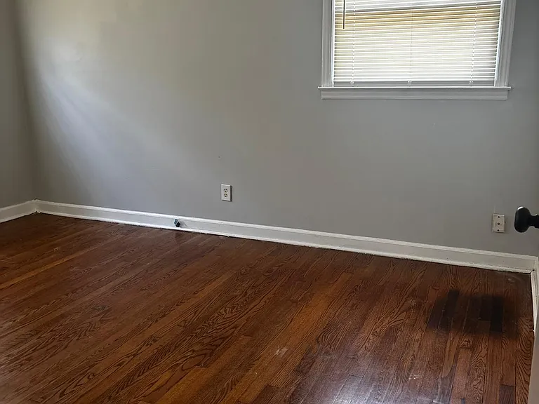 4809 Thornwood Rd — Photo 8