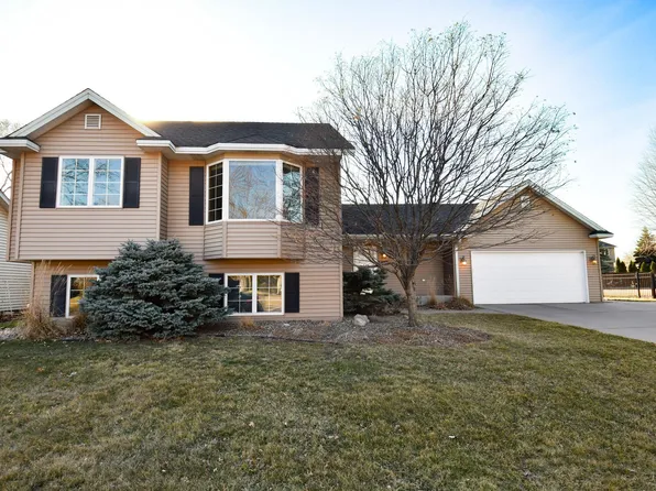 1820 Highland Dr, Hastings, MN 55033