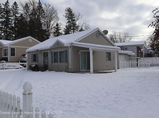 532 Hunter Blvd, Lansing, MI 48910