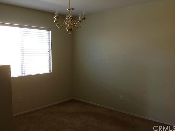 3rd image of 12084 White Oak Ct